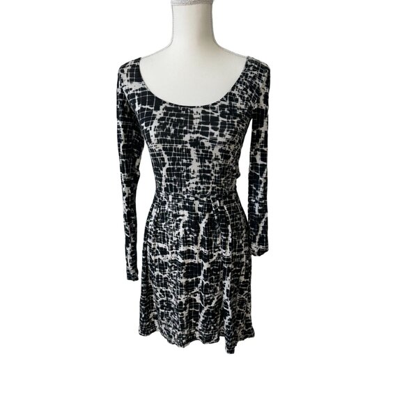 SILENCE & NOISE Black Cream Print Long Sleeve Dress Size S - Picture 1 of 7